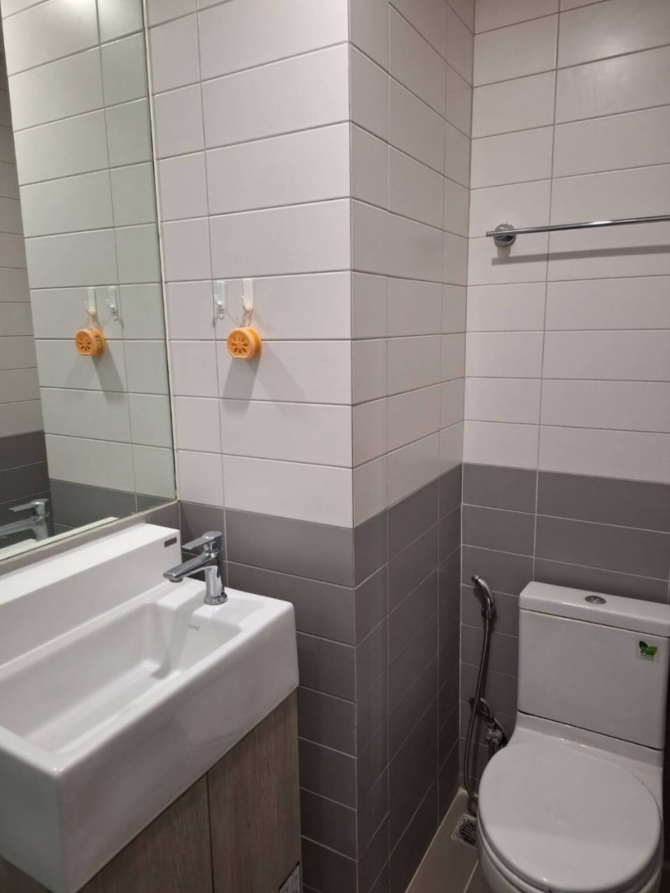 ให้เช่า IDEO Mobi Phaya Thai : ไอดีโอ โมบิ พญาไท 14,000 บ./เดือน ห้องสตูดิโอ ขนาด 21.30 ตร.ม., ชั้น 19, ทิศใต้ ตกแต่ง Built-in เตียง 2 ชั้น