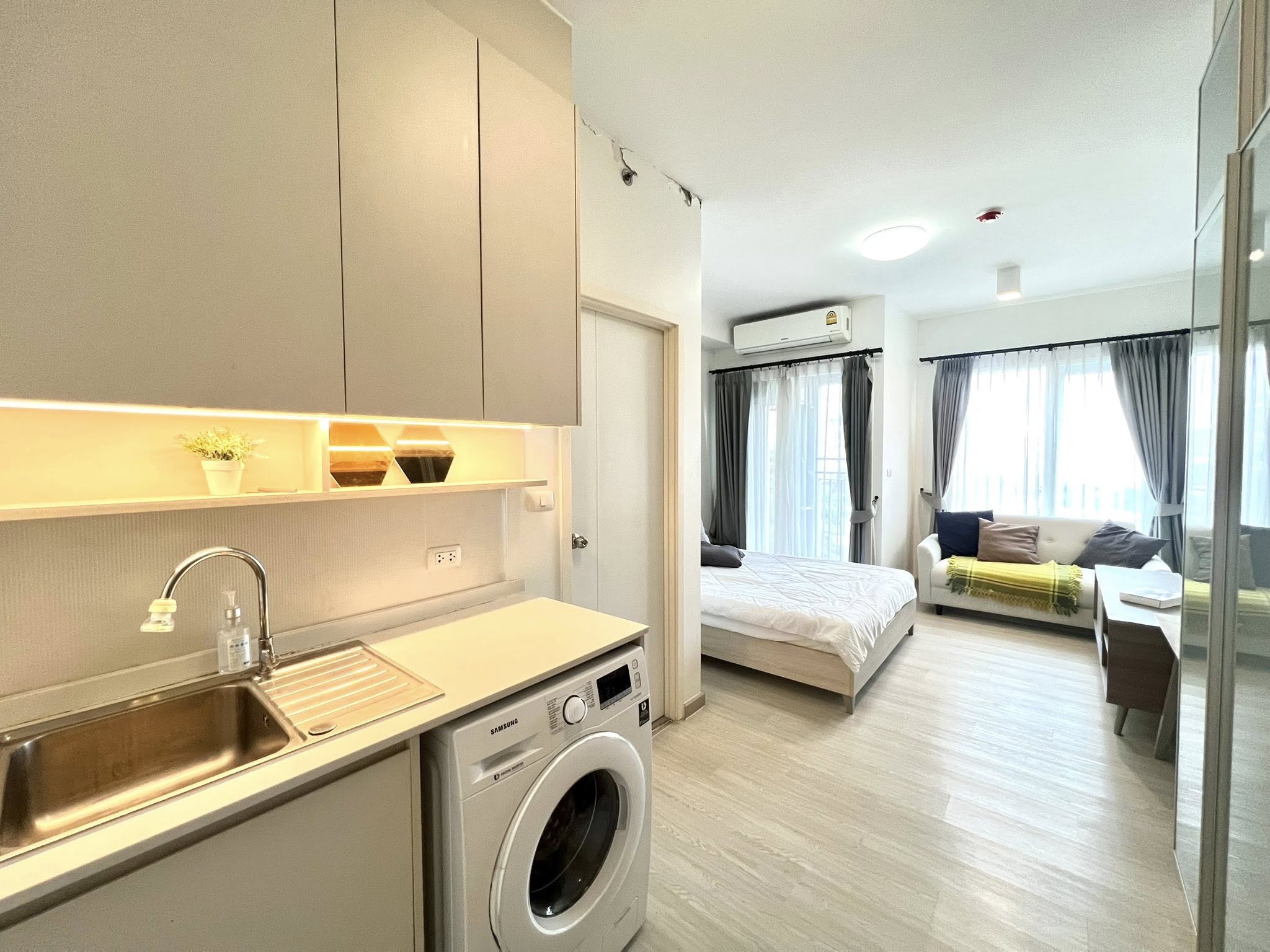 ห้เช่าคอนโด ห้วยขวาง ราคาเพียง 12,000 ห้องพร้อมอยู่ Chapter One Eco Ratchada - Huai Khwang รัชดา-ห้วยขวาง ใกล้ MRT ห้วยขวาง