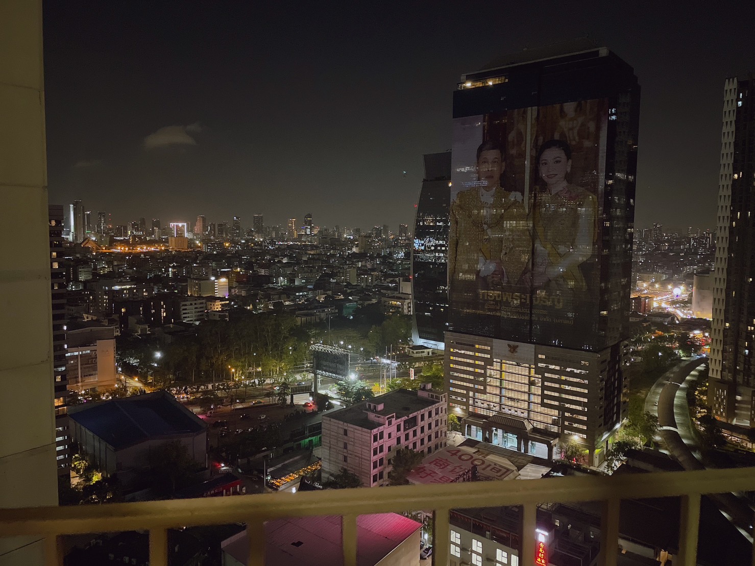 ให้เช่าคอนโด เบ็ล แกรนด์ พระราม 9 Belle Grand Rama 9 (Belle Avenue) ขนาด 1 ห้องนอน 1 ห้องน้ำ ชั้น 22 ตึก D2