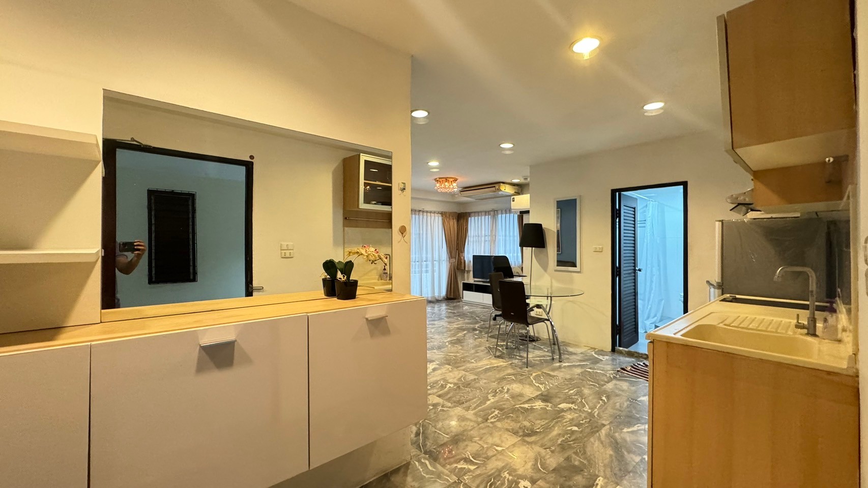 คอนโด Saranjai Mansion (สราญใจ แมนชั่น) 1 ห้องนอน 1 ห้องน้ำ ขนาด 62 ตรม. ชั้น 19 ทิศเหนือ วิว สระว่ายน้ำ