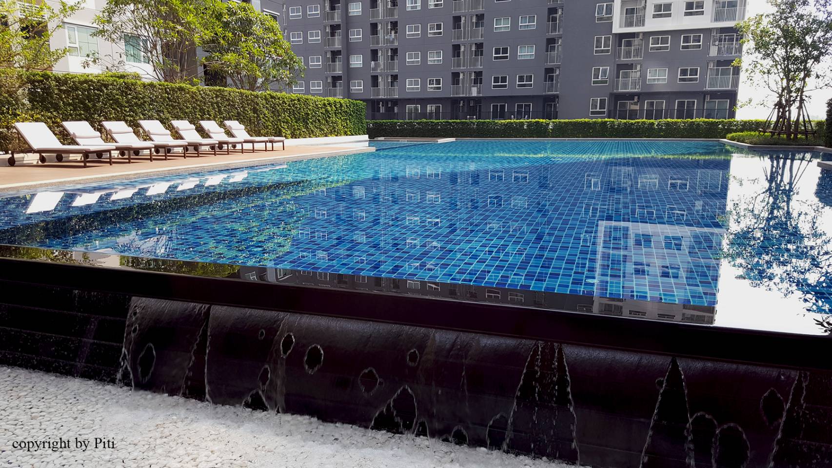 ขายคอนโด Aspire Erawan (แอสปาย เอราวัณ) 2 ห้องนอน 2 ห้องน้ำ 47 ตรม. เป็นห้องมุม