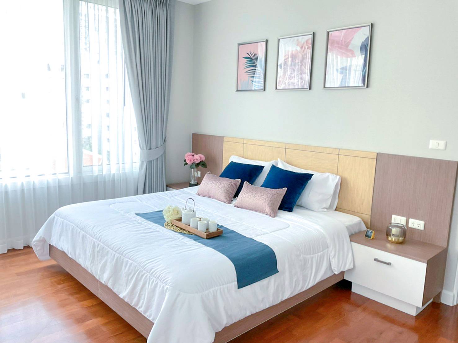 ให้เช่าคอนโด Siri Residence (สิริ เรสซิเด้นซ์) (สุขุมวิท 24) 2 ห้องนอน 2 ห้องน้ํา (1 อ่างอาบน้ํา) ขนาด 93 ตารางเมตร