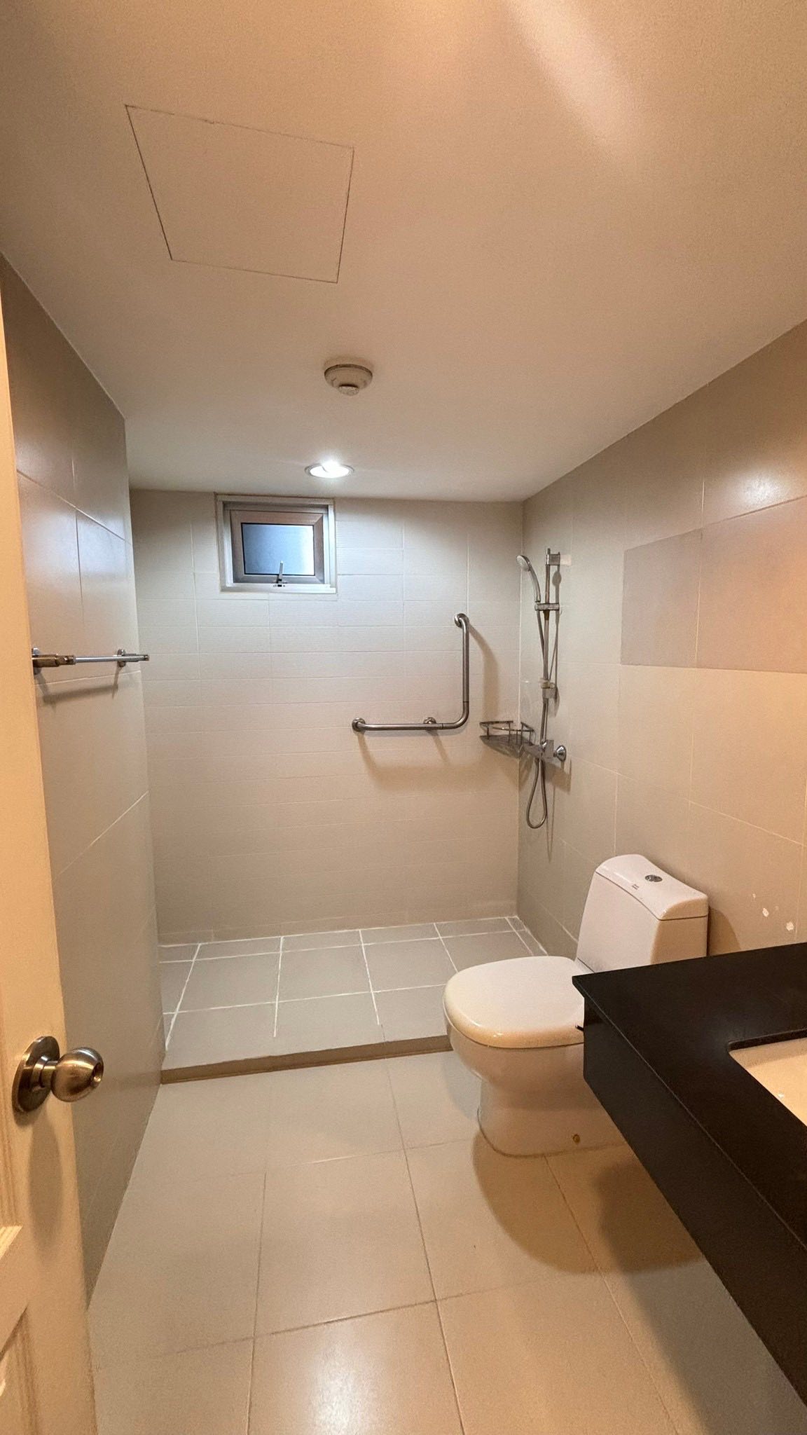 🔥**ขายด่วน! ราคาหลุดโลก! Belle Grand Rama 9 คอนโดทำเลทองที่คุณตามหา!**🔥