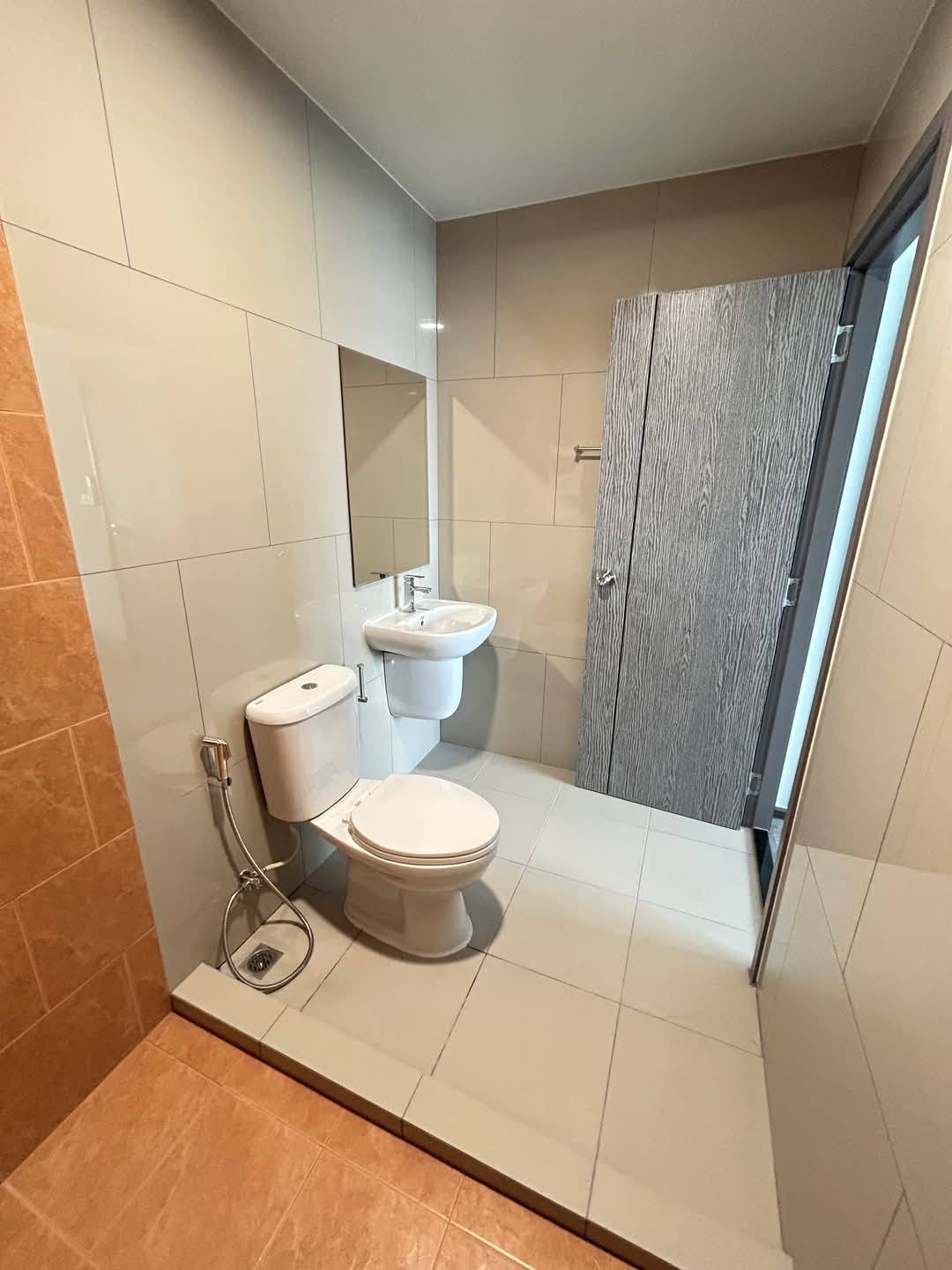 ให้เช่าคอนโด ริชพอยน์ วุฒากาศ / For Rent Rich Point @ BTS Wutthakat