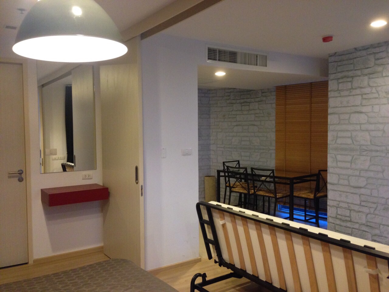 ขาย / ให้เช่า คอนโด เฮ้าส์ 23 รัชดา-ลาดพร้าว (haus 23 ratchada-ladprao) ห้อง 1 bed ขนาด 40 ตร.ม. ห้องมุม