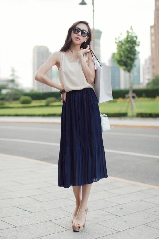 maxi dress - เดรสยาวผ้าชีฟอง แขนกุด สีน้ำเงิน สีเบจ กระโปรงอัดพลีท จั๊มเอว น่ารัก ใส่เที่ยว ทำงาน Asia Street Fashion