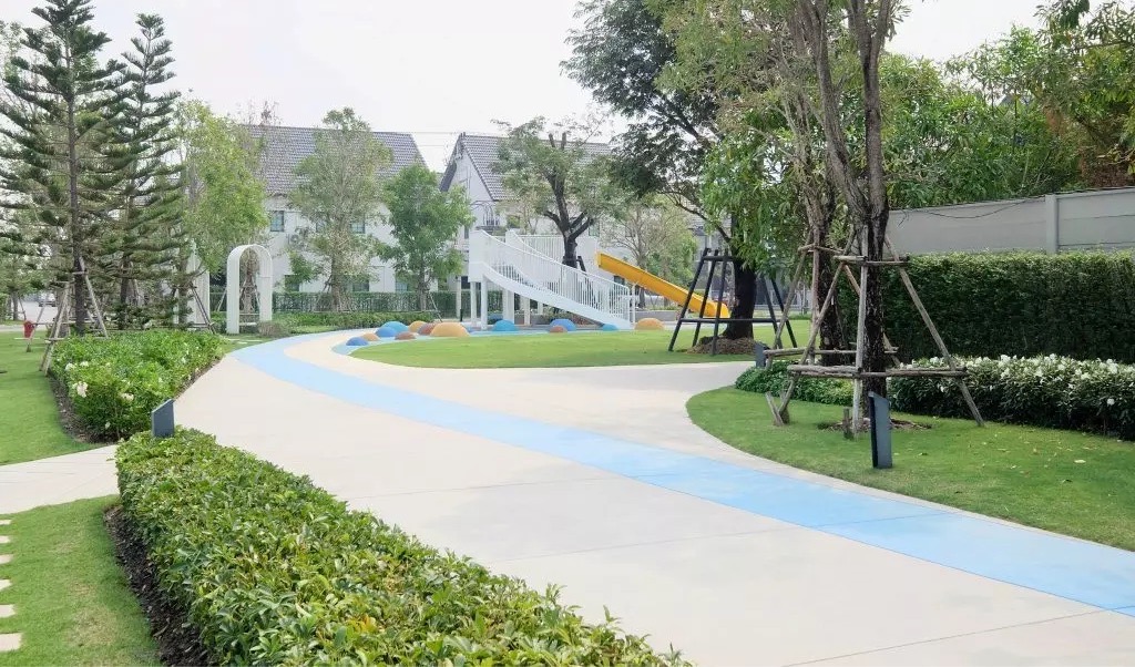 ให้เช่าบ้านหรู 2 ชั้น Centro Bangna ใกล้เมกะบางนา เพียง 1 กม. – ยินดีต้อนรับสัตว์เลี้ยง พร้อมอยู่!