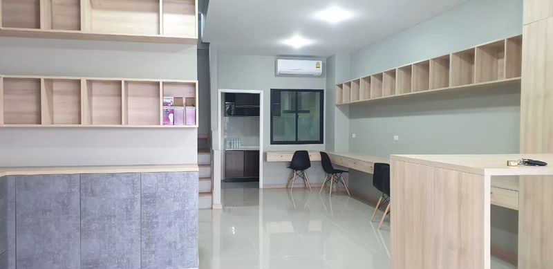 โฮมออฟฟิต 3 ชั้น Time Home 2 Suanluang-Onnut : ไทม์โฮม 2 สวนหลวง-อ่อนนุช ให้เช่า 26,900บาท ต่อเดือน มี 3 ห้องนอน 3ห้องน้ำ มีเฟอร์นิเจอร์บิ้วอิน