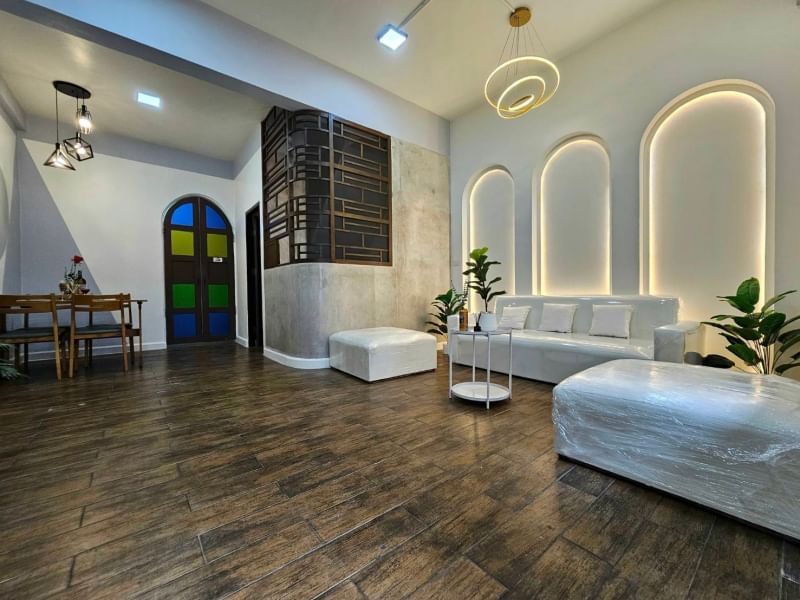 ((ขาย-ให้เช่า)) ทาวน์โฮม 3 ชั้น Renovateใหม่ทั้งหลัง ติดถนนซอยพหลโยธิน40ใกล้ BTS ทำเลดีมาก ใกล้มหาวิทยาลัยเกษตรศาสตร์