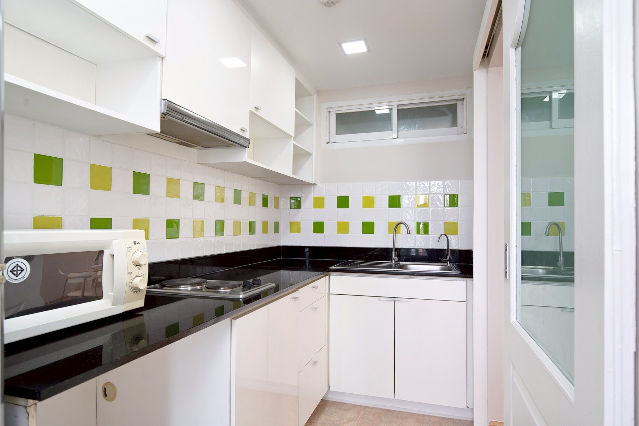 ðĄâĻ āļāļēāļĒāļāļāļāđāļ āđāļāļĢāļĄāļŠāļīāļĢāļī āļāļđāļāļĩāļ āļāļēāļĢāđāļ āļāļāļāđāļāļĄāļīāđāļāļĩāļĒāļĄ / Premsiri Boutique Park Condominium âĻ