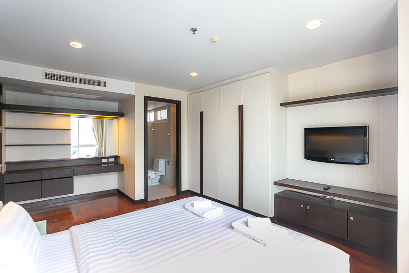 ให้เช่าคอนโด Double Tree Residence (ดับเบิ้ล ทรี เรสซิเด้นซ์) 2 ห้องนอน 2 ห้องน้ำ ขนาด 150 ตรม ชั้น 1 ราคาเช่า 45,000 บาท