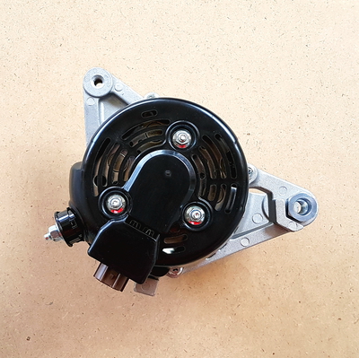 ไดชาร์จ Toyota Altis ปี08-12 ฝาดำ ปลั๊กเต๋า 90A (ใหม่)