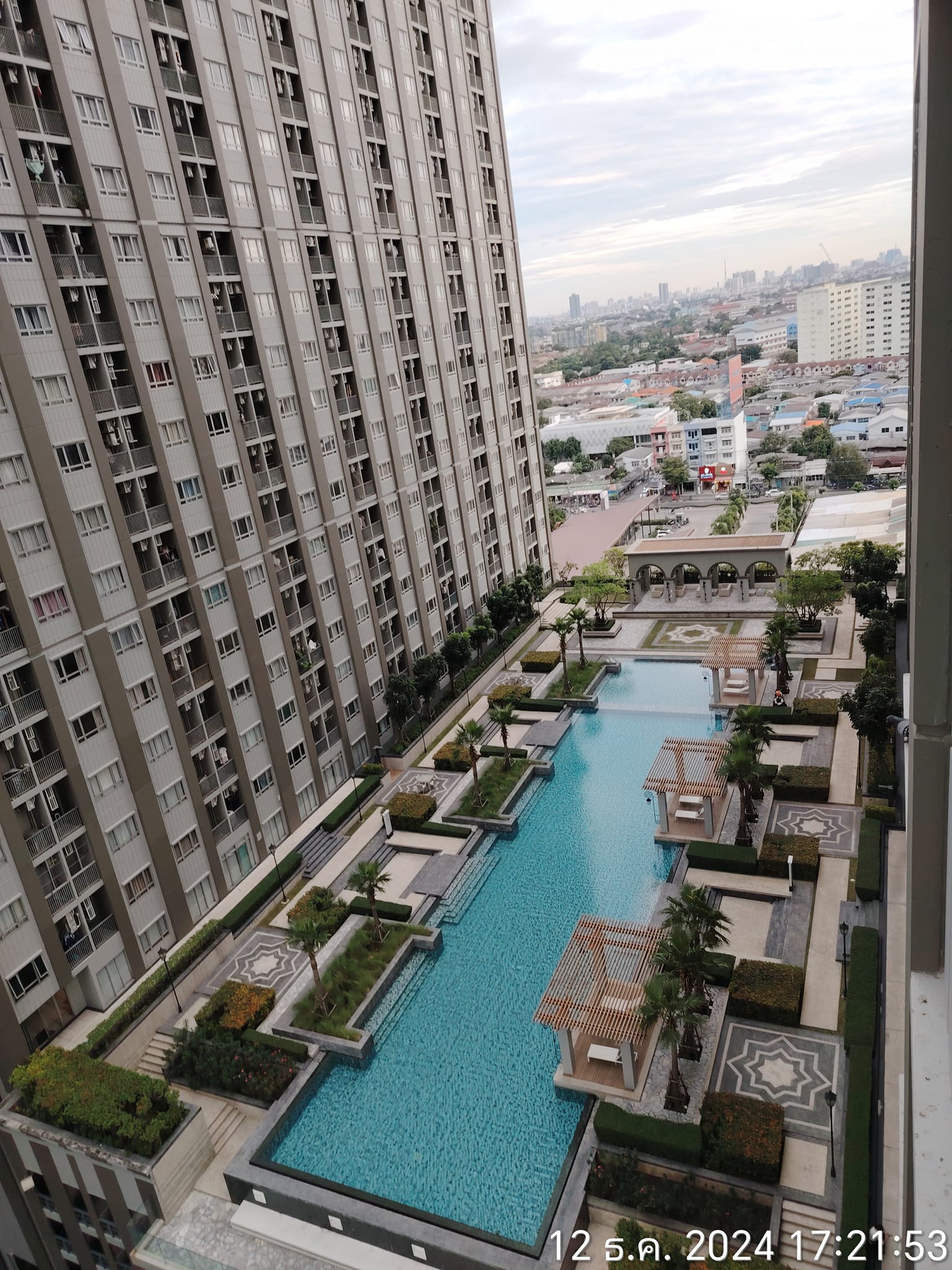 ขายคอนโด Manor Sanambinnam : แมเนอร์ สนามบินน้ำ ขนาดห้อง 39.20 ตร.ม. 1 ห้องนอน 1 ห้องน้ำ ห้องมุม ชั้น 15 วิวแม่น้ำ