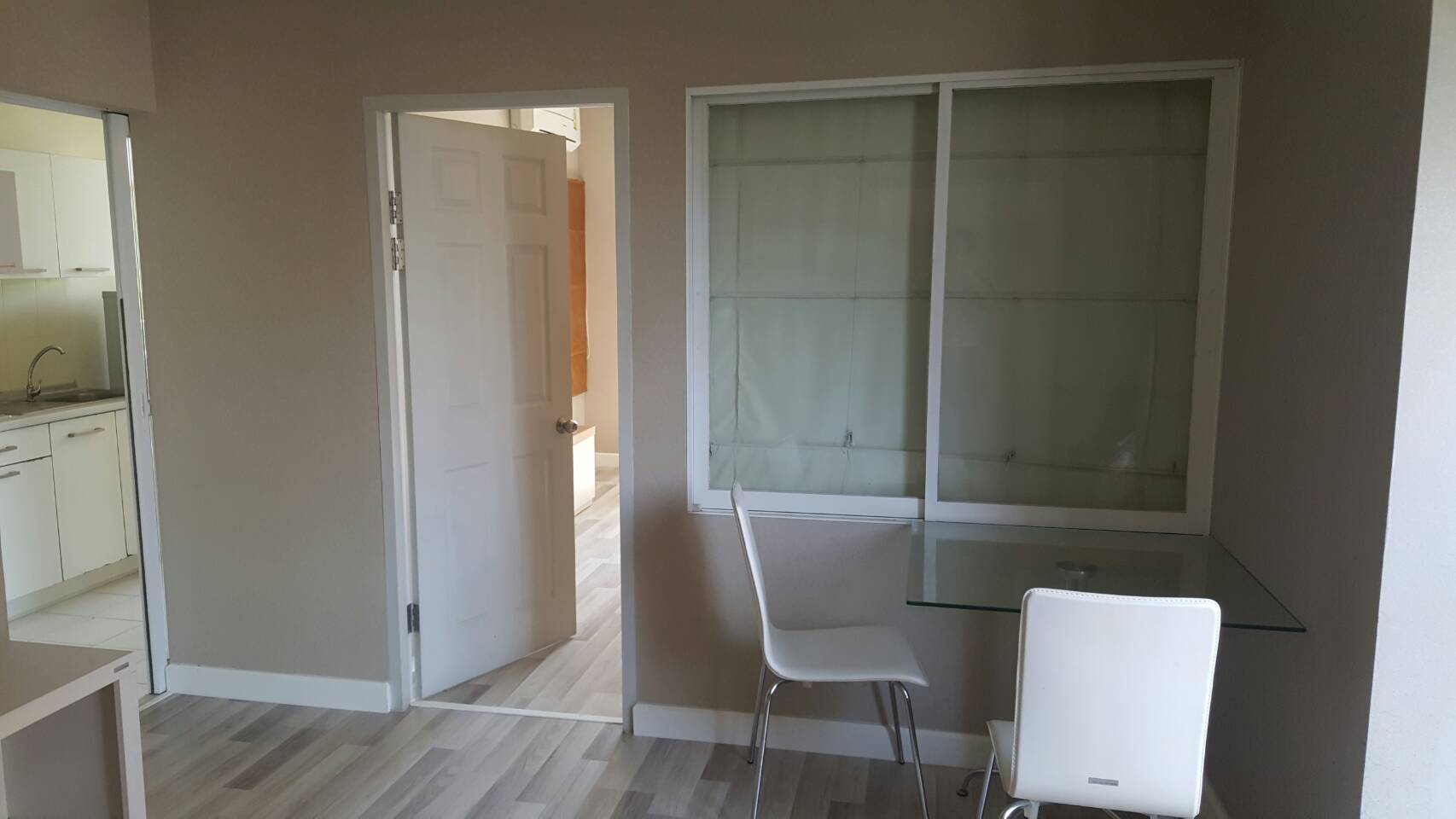 ให้เช่า คอนโด Life @รัชดา-สุทธิสาร Life @ Ratchada - Suthisan 1 ห้องนอน 1 ห้องน้ำ ขนาด 43 ตรม. ห้องมุม