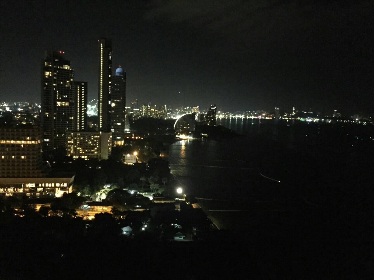 ขายคอนโดPark Beach Condominium (ปาร์ค บีช คอนโดมิเนียม) 3 ห้องนอน 2 ห้องน้ำ 3 ระเบียง ขนาด 174 ตรม