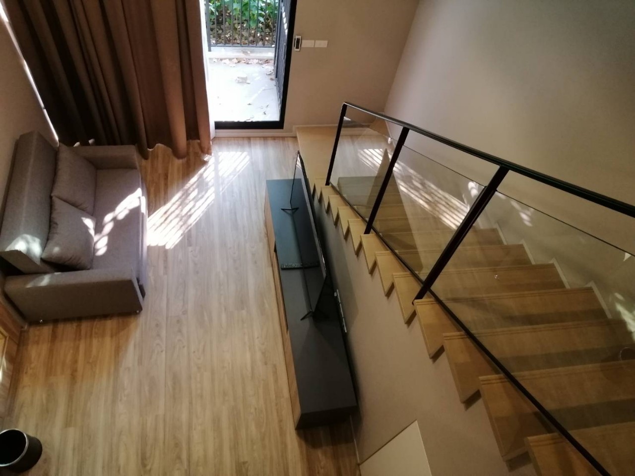 ให้เช่าคอนโด Blossom Condo @ Sathorn - Charoenrat (บลอสซั่ม คอนโด สาทร-เจริญราษฎร์ แบบ 1 ห้องนอน 1 ห้องน้ำ ขนาด30 ตรม อาคาร A