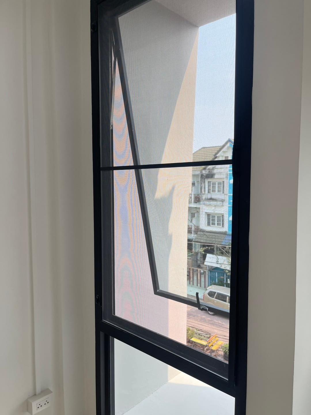 ขายทาวน์โฮม 3 ชั้น โครงการหมู่บ้านลัลลี่วิลล์ ลำลูกกา-คลอง 1 ราคาเพียง 2,290,000 บาท ฟรีโอน