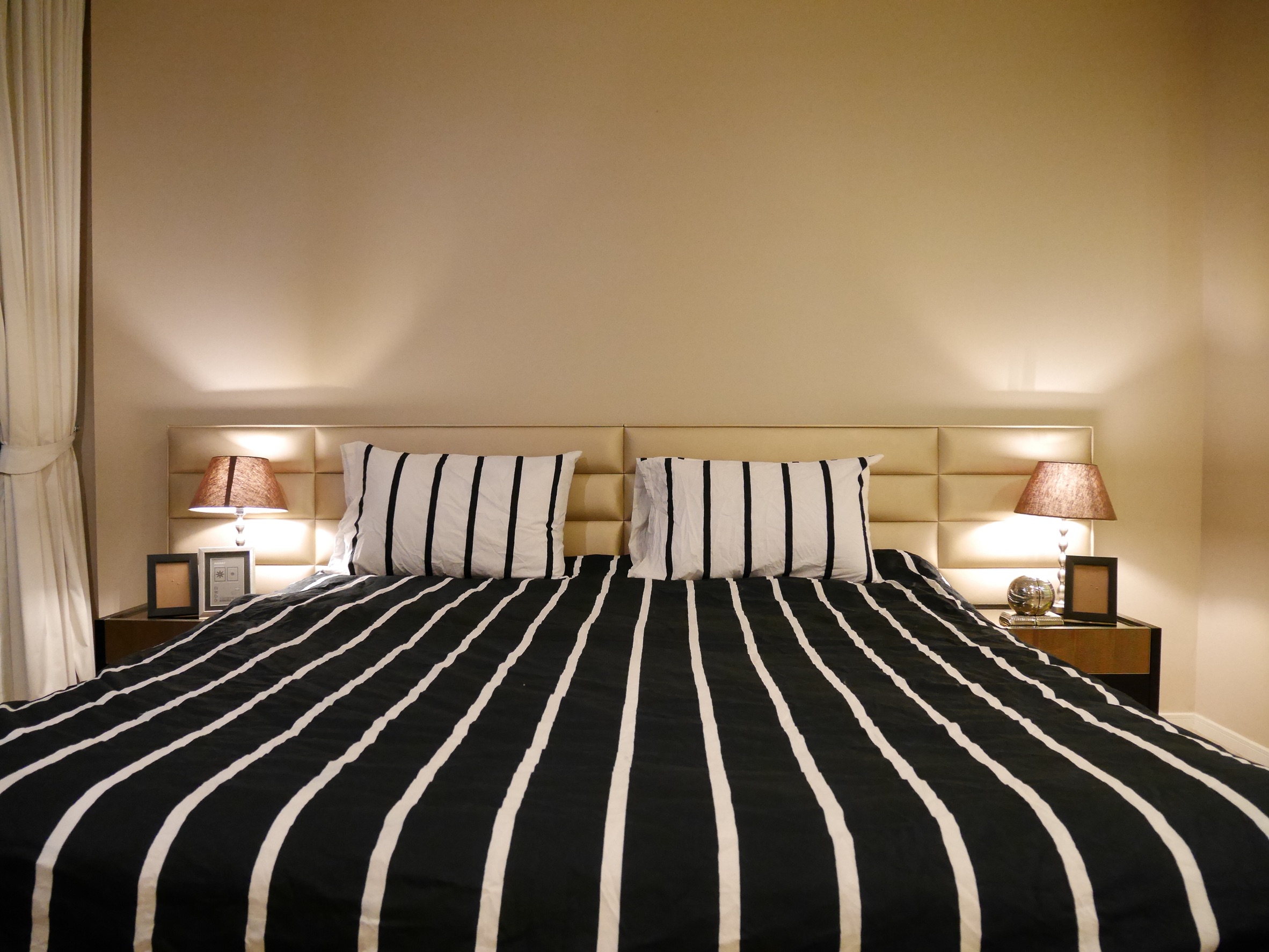 ห้เช่าคอนโด The Room Sukhumvit 21 (เดอะ รูม สุขุมวิท 21 อโศก ) 1 ห้องนอน 1 ห้องน้ำ ขนาด 50 ตรม