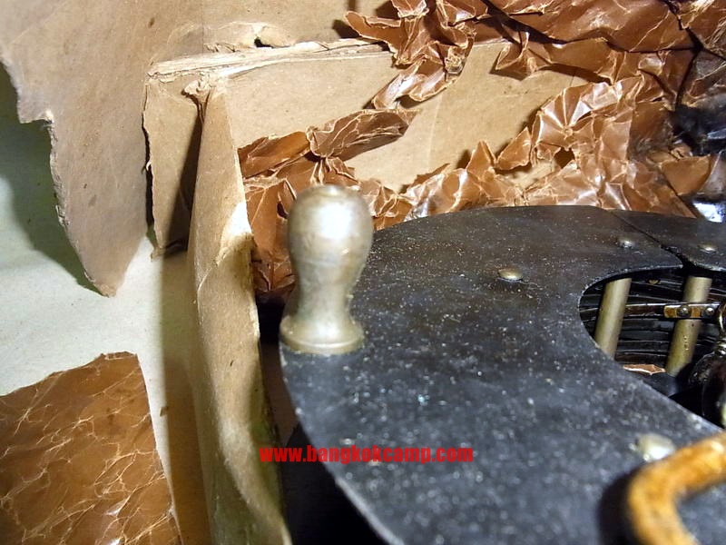 ตลับเมตรที่ดิน อังกฤษ.... Made in ENGLAND แท้..ใหม่เก่าเก็บ..ใช้งานได้ปกติ กล่องเดิม พร้อมใบเซอร์ครับ