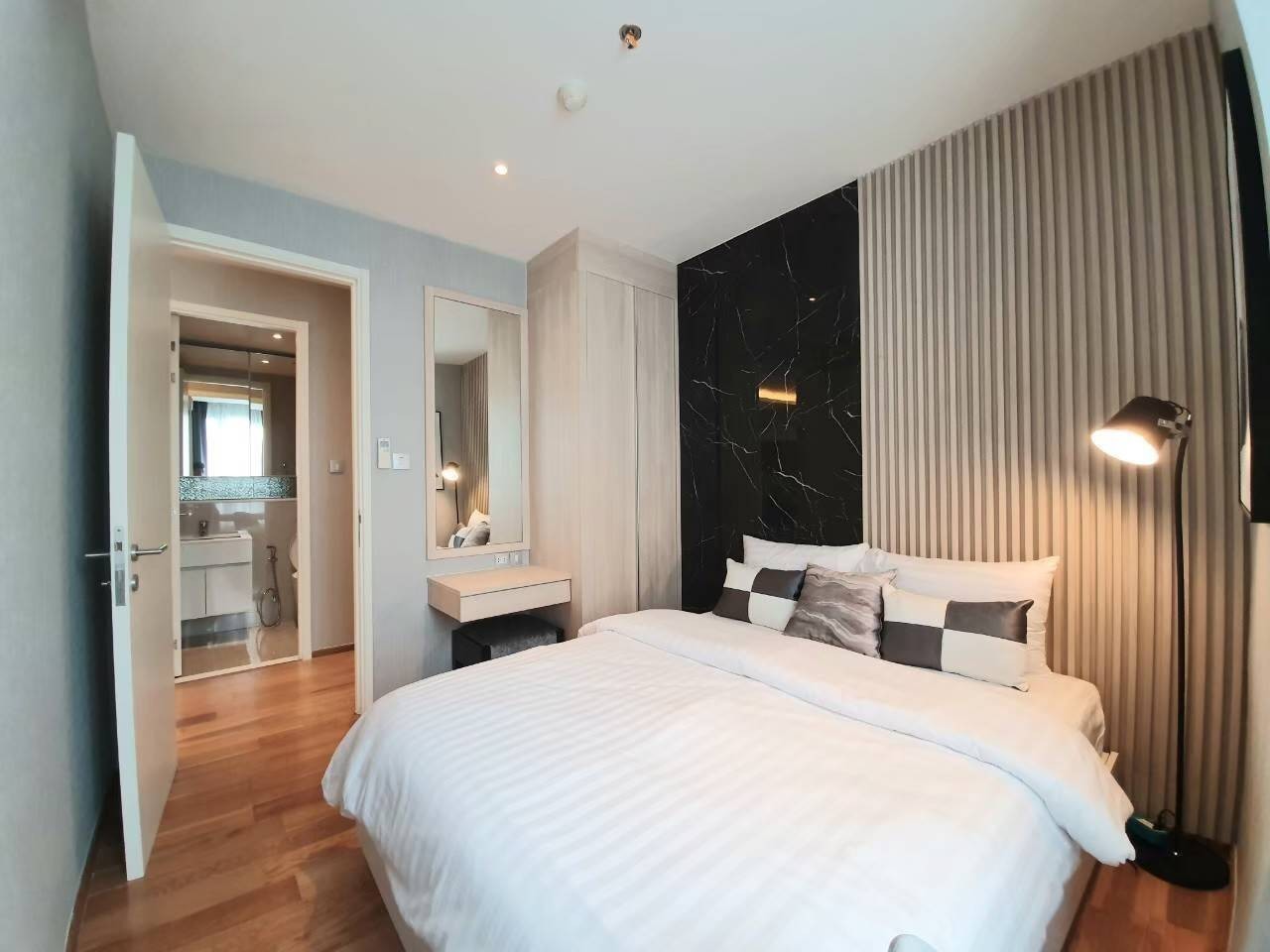 ขาย / เช่า คอนโด H Sukhumvit 43 (เอช สุขุมวิท 43) ห้อง 99/81 แบบห้อง 2 ห้องนอน 2 ห้องน้ำ ชั้น 10 ขนาด 71.47 ตรม