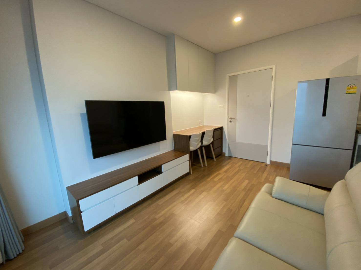 ให้เช่าคอนโด Lumpini Place Ratchada-Sathu (ลุมพินี เพลส รัชดา - สาธุ) 1 ห้องนอน 1 ห้องน้ำ ขนาด 33 ตรม ชั้น 22