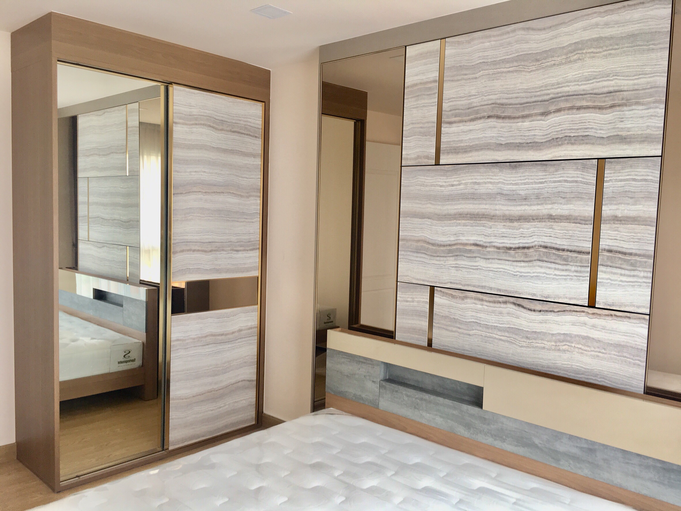 ให้เช่าคอนโด The Light New York (เดอะ ไลท์ นิวยอร์ค) 1 และ 2 ห้องนอน ห้องตกแต่งครบพร้อมอยู่