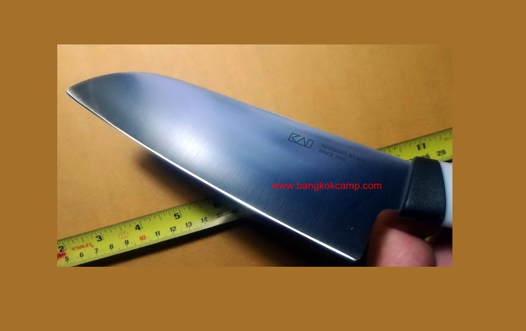 มีดญี่ปุ่น santoku knife small ใบมีด5.75นิ้ว ยาวรวม 11นิ้ว. ของใหม่ แท้