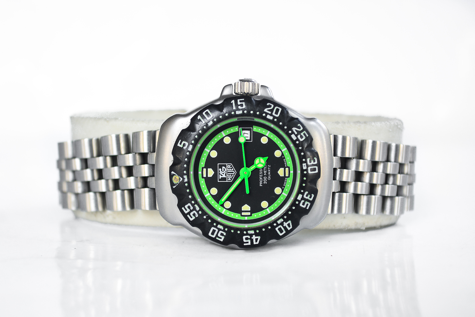 Tag Heuer F1 classic lady size หน้าดำเขียว (Sold)