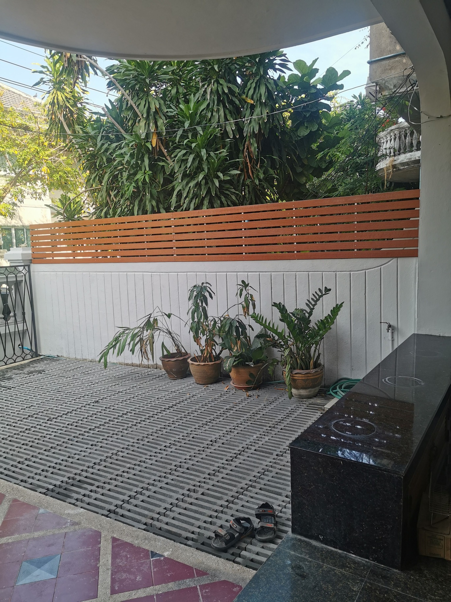 ขาย หรือ ให้เช่า ทาวน์เฮ้าส์ 4 ชั้น ม.ราชาวิลล่า ลาดพร้าว 67/2 (Racha Villa Ladprao 67/2) 📍 ใกล้รถไฟฟ้าสายสีเหลือง สถานีลาดพร้าว 71 (กำลังเปิดให้บริการ)