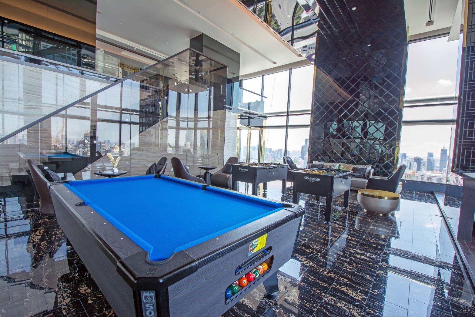 ห้เช่าคอนโด Q Chidlom - Phetchaburi (คิว ชิดลม-เพชรบุรี ) 1 ห้องนอน 1 ห้องน้ำ ขนาด 45 ตร.ม