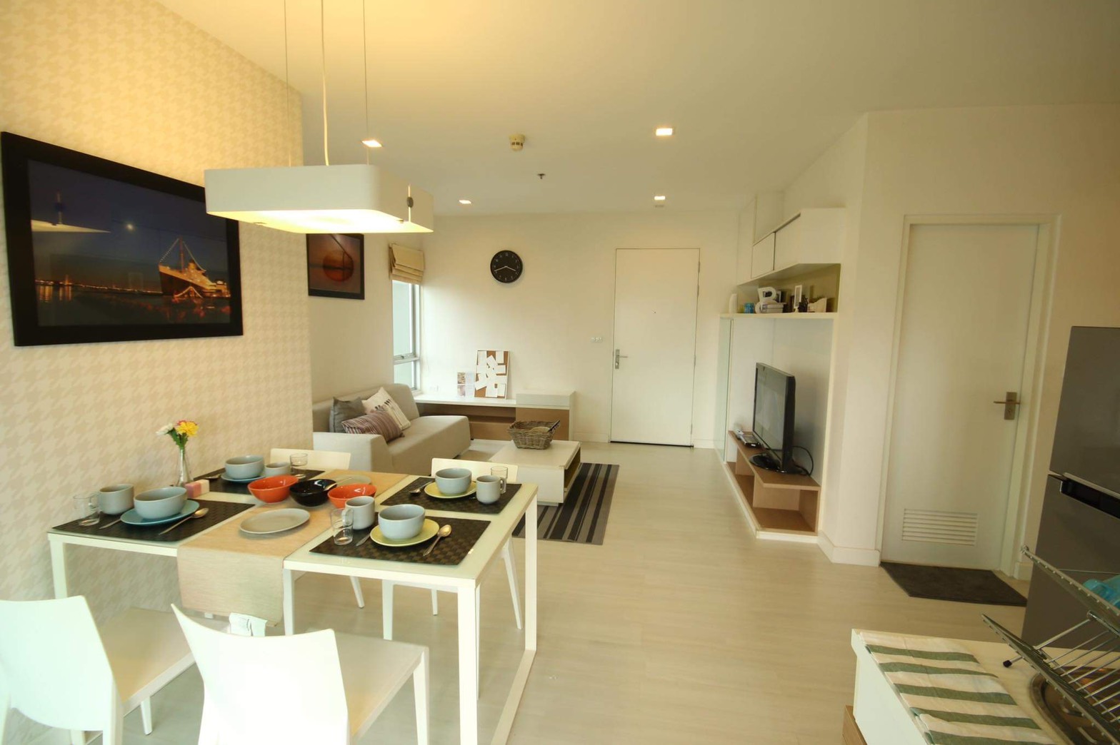 ให้เช่าคอนโด 2 นอน 2 น้ำ 18000 / เดือน โคงการ The Room Ratchada - Ladprao (เดอะ รูม รัชดา-ลาดพร้าว ) 2 ห้องนอน 2 ห้องน้ำ