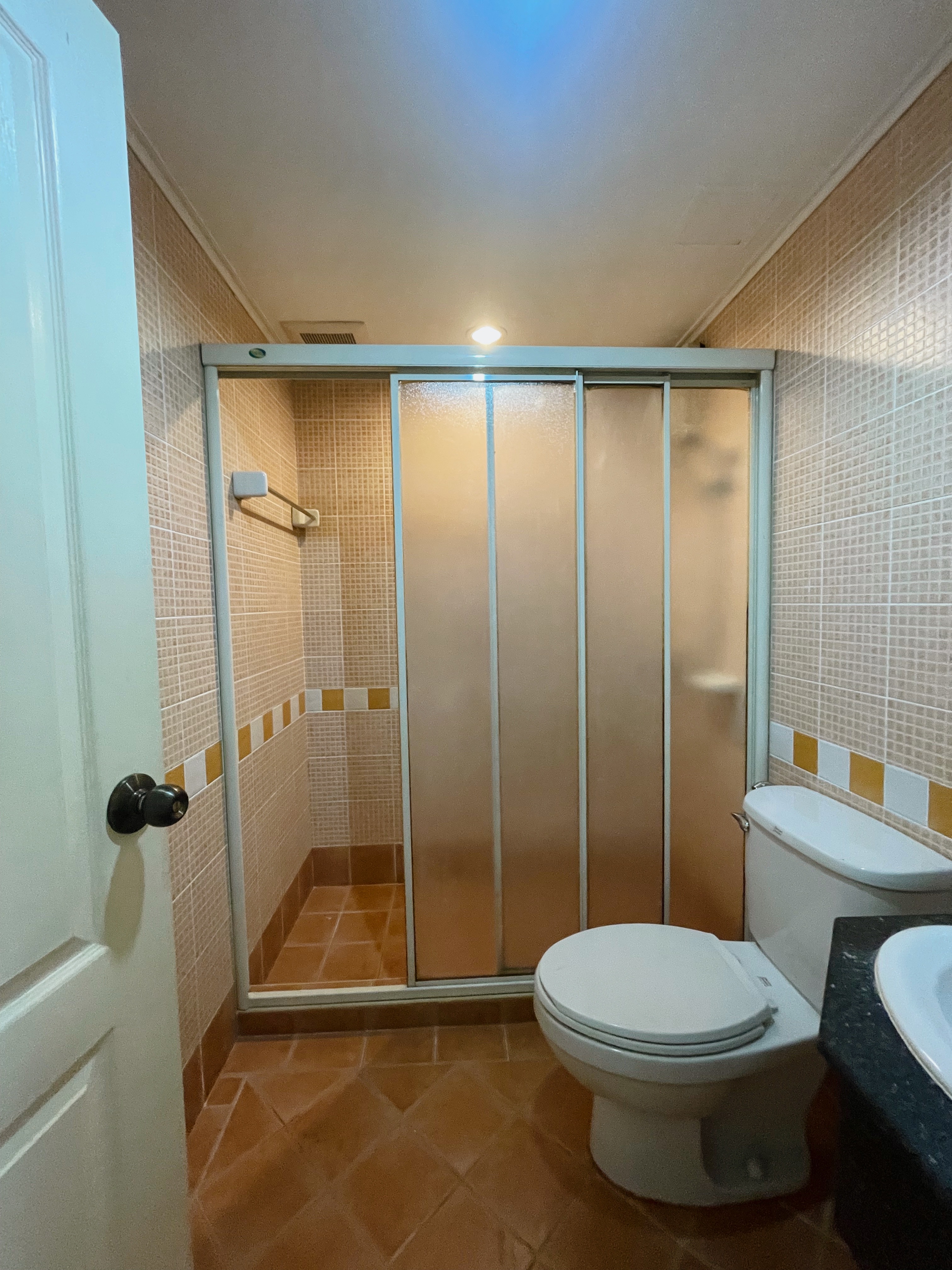 ขายคอนโด ลุมพินี เจริญกรุง-พระราม 3 Charoen Krung (ลุมพินี เพลส พระราม 3 - เจริญกรุง) ห้องเปล่า 2 ห้องนอน 2 ห้องน้ำ