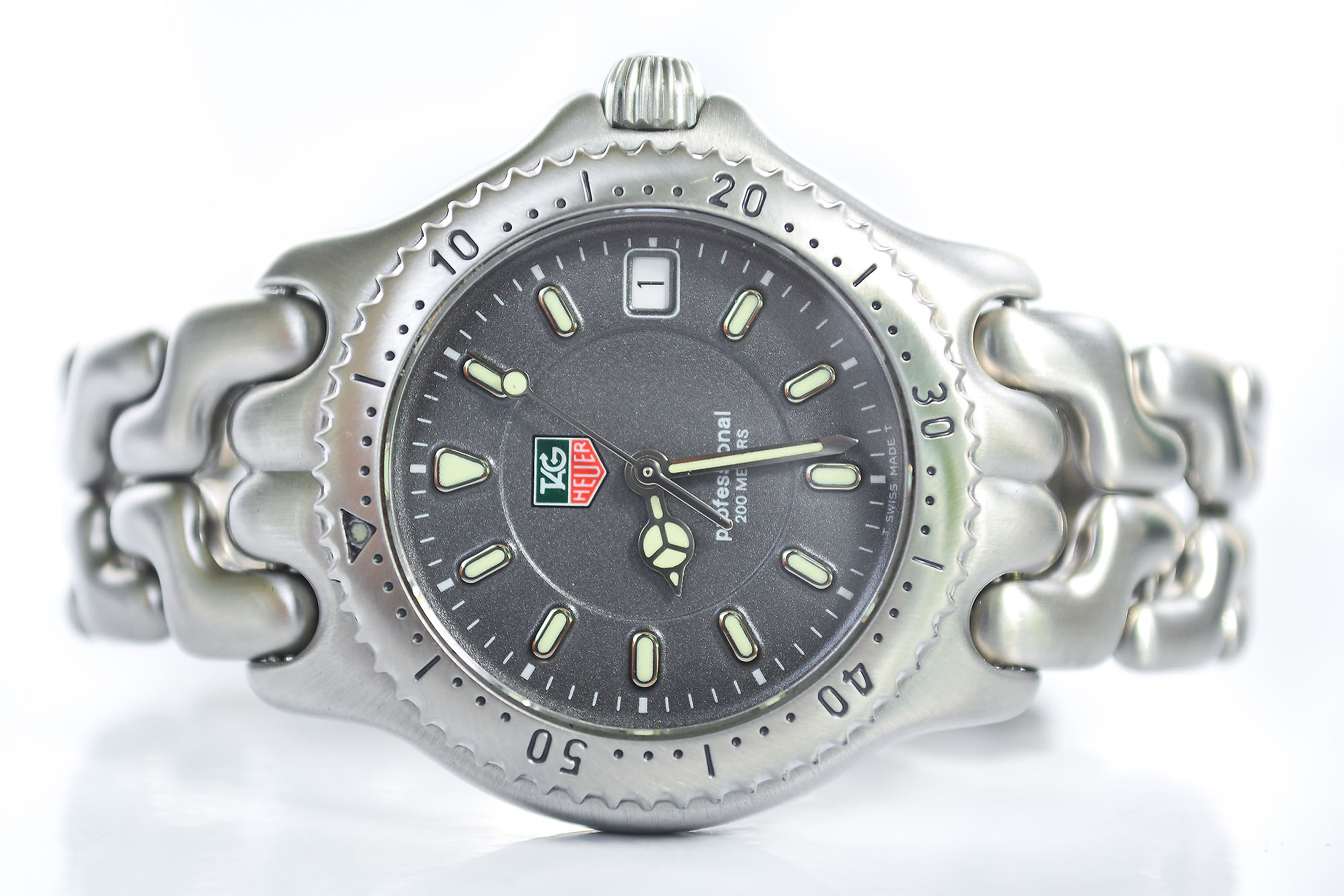 Tag Heuer Boysize Quartz ก้างปลา(Sold)