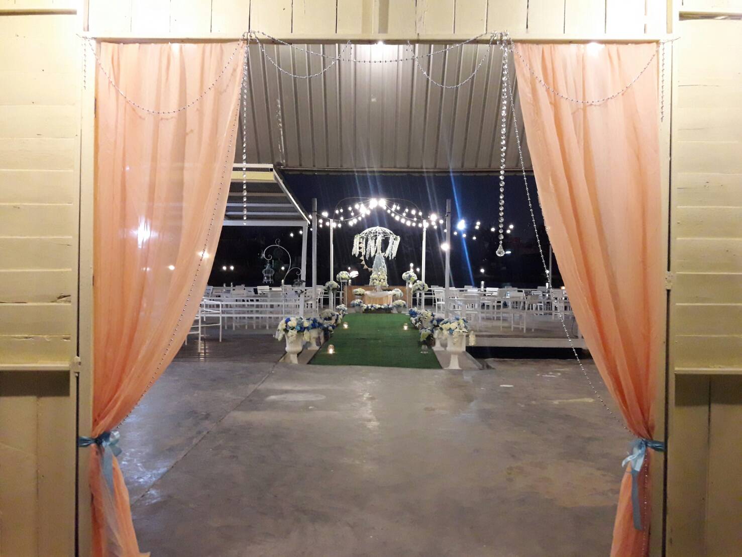 รหัสทรัพย์ 71220 Garden Of Love บริการสถานที่จัดเลี้ยงงานสังสรรค์ในรูปแบบส่วนตัวมีบริการทั้งเรือนแพริมน้ำ