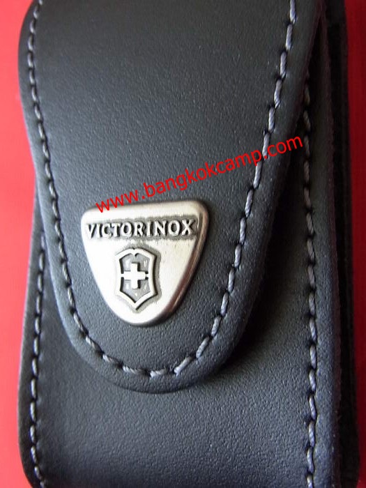 ซองหนังแท้ ใส่ Victorinox รุ่น SwissChamp (4.0521.3) Made in Switzerland ของใหม่ ของแท้