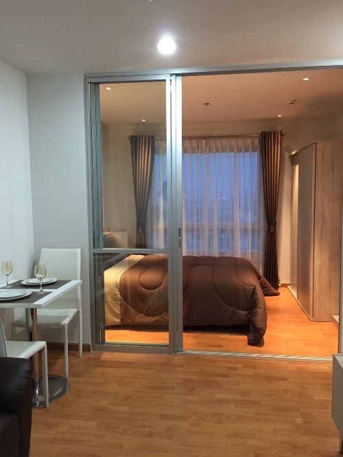 ให้เช่าคอนโด The President Sathorn-Ratchaphruek เช่า เดือนละ 13,000-15,000 บาท ตั้งอยู่บนหัวมุม