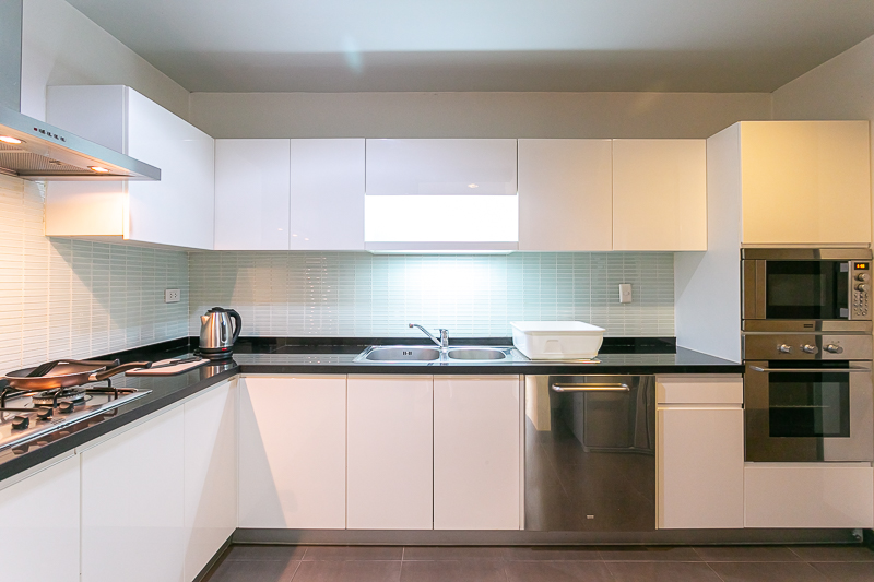 ให้เช่าคอนโด Double Tree Residence (ดับเบิ้ล ทรี เรสซิเด้นซ์) 2 ห้องนอน 2 ห้องน้ำ ขนาด 150 ตรม ชั้น 1 ราคาเช่า 45,000 บาท