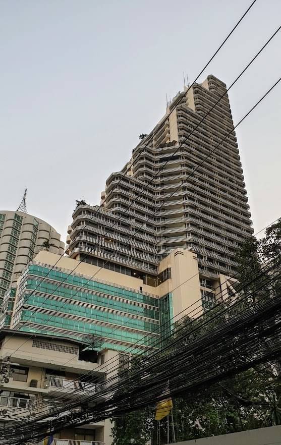 ให้เช่าคอนโด Sukhumvit Suite (สุขุมวิท สวีท) ห้องสตูดิโอ 1 ห้องน้ำ ขนาด 30 ตรม ชั้น 17 วิวโล่ง ห้องตกแต่งพร้อมเข้าอยู่