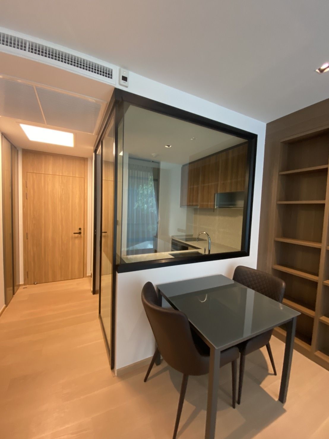 ให้เช่าคอนโด Chalermnit Art De Maison (เฉลิมนิจ อาร์ท เดอ เมซง สุขุมวิท 53) 1 ห้องนอน 1 ห้องน้ำ ขนาด 40 ตรม ห้องตกแต่งพร้อมเข้าอยู่