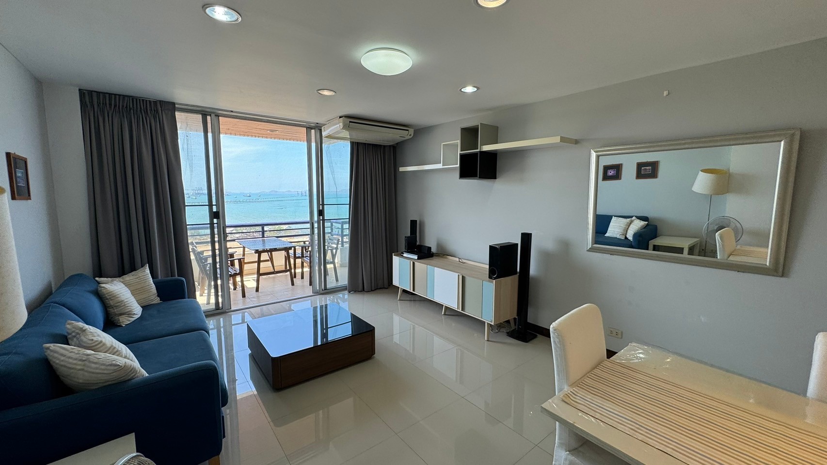 ให้เช่าคอนโด Rama Harbour view condo (รามา ฮาร์เบอร์ วิว คอนโด) ชั้น 7 วิวทะเล 2 ห้องนอน 2 ห้องน้ำ ขนาด 110 ตรม + พื้นที่ระเบียง