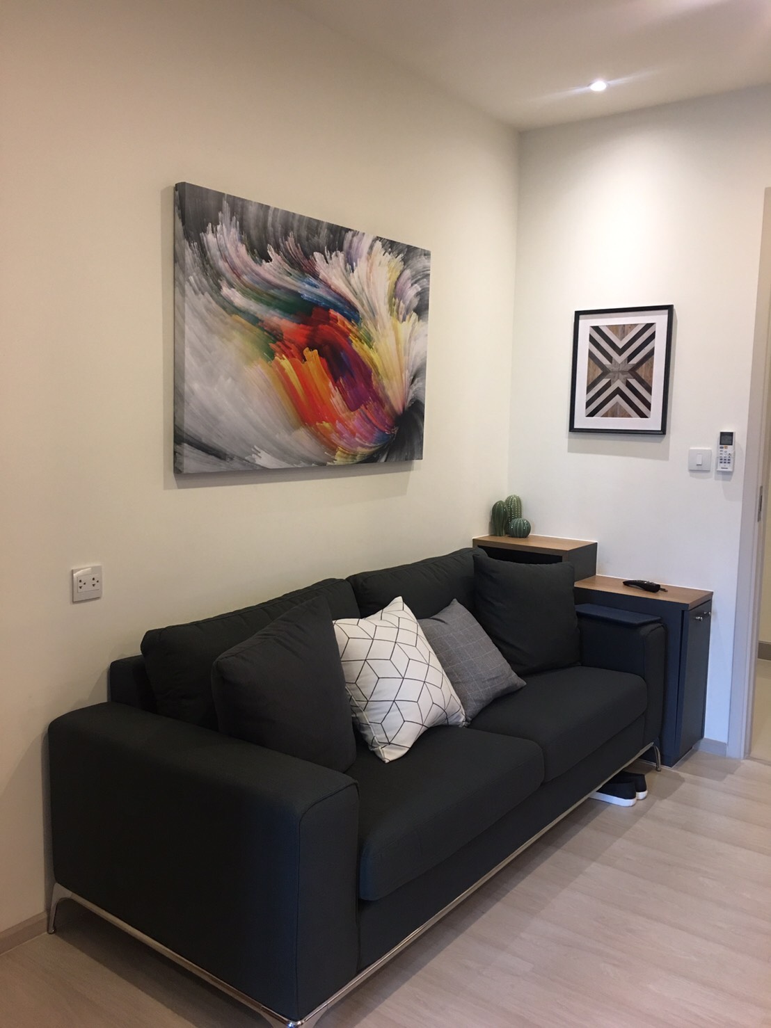 ให้เช่าคอนโด Life Asoke (ไลฟ์ อโศก) 1 ห้องนอน 1 ห้องน้ำ 1 ห้องนั่งเล่น 1 ห้องแต่งตัว