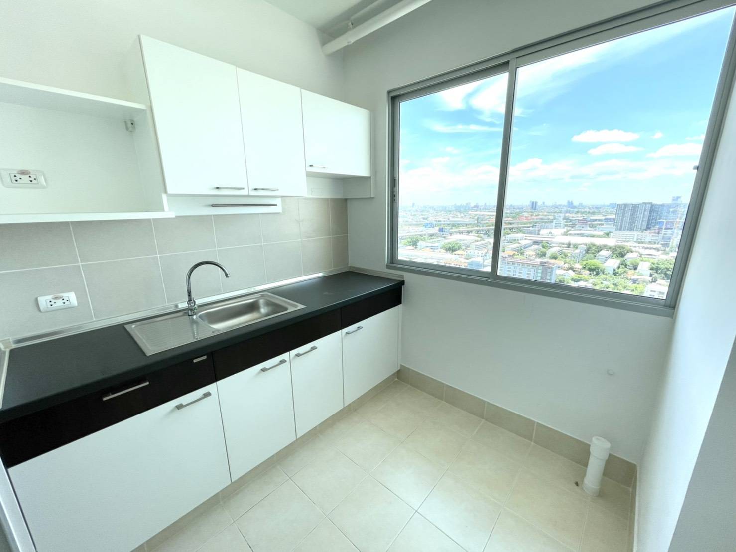 ขาย คอนโด ศุภาลัย ปาร์ค รัชโยธิน Supalai Park Ratchayothin ชั้น 24 ห้องมุม แบบ 2 ห้องนอน