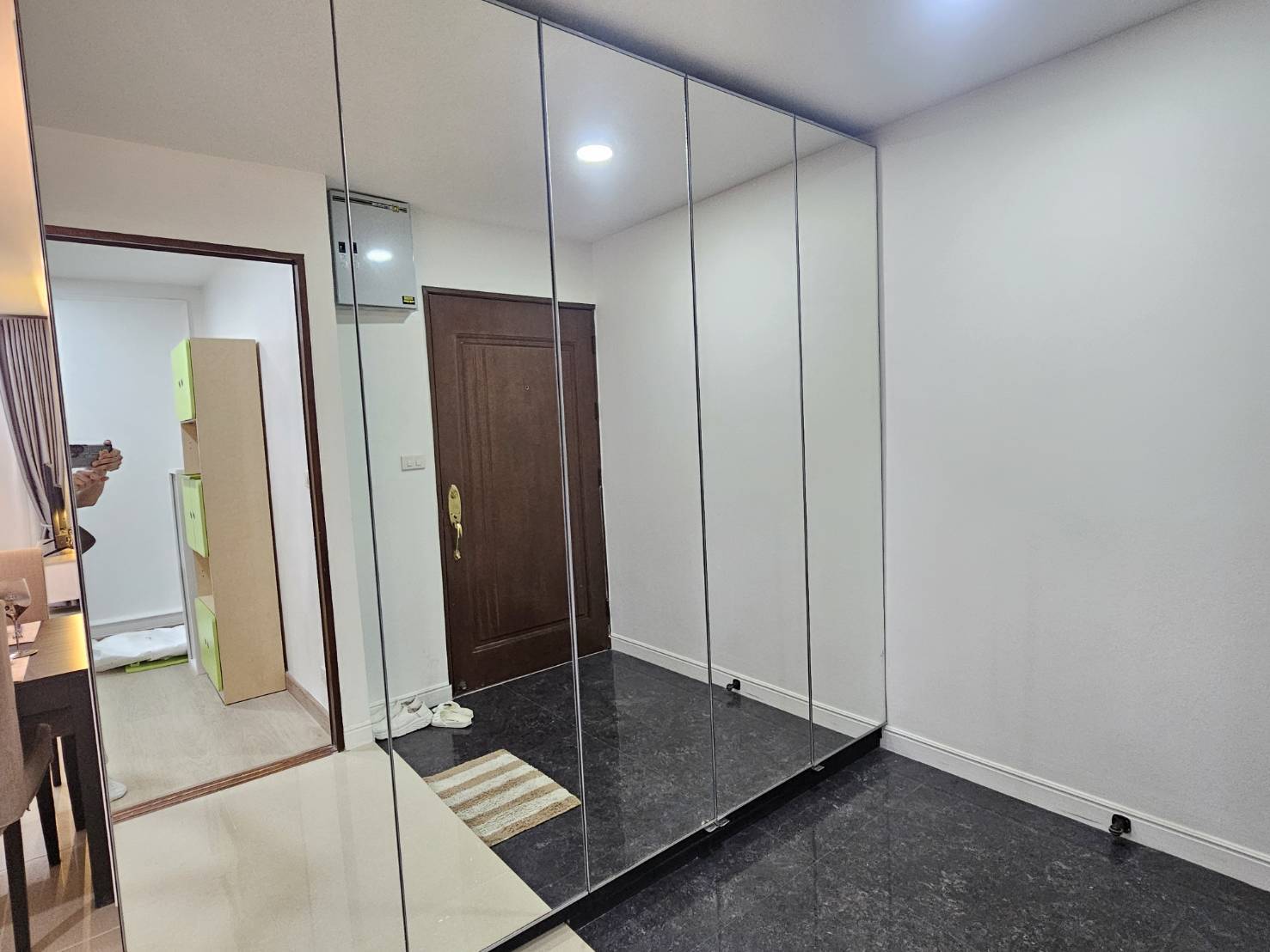 🔥ขายคอนโดโลว์ไรส์ Elite Residence Rama 9 – Srinakarin (อีลิท เรซิเดนท์ พระราม 9 – ศรีนครินทร์) รีโนเวทใหม่! พร้อมเข้าอยู่ ทำเลทอง ใกล้ MRT เพียง 250 เมตร! 🔥