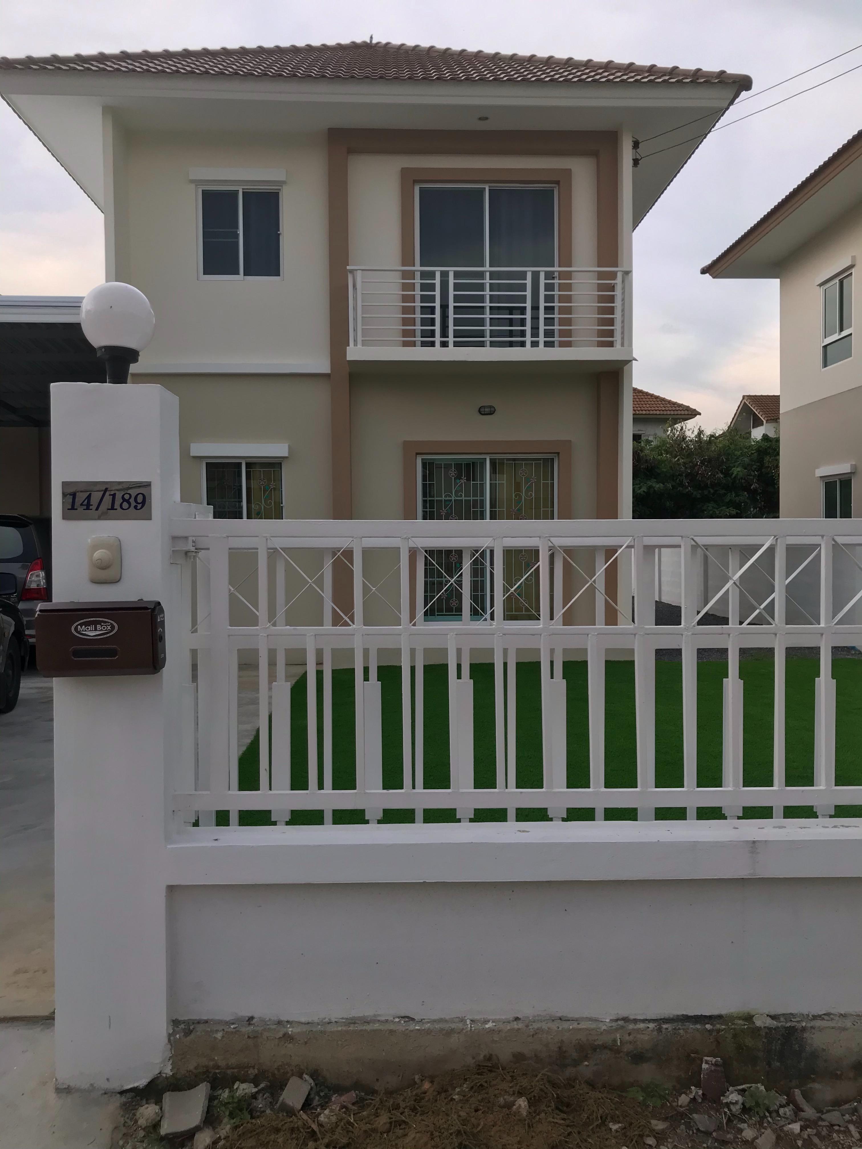 ให้เช่าบ้านแฝด หมู่บ้าน ลลิล กรีนวิลล์ วงแหวน – อ่อนนุช – สุวรรณภูมิ มือ 1 เนื้อที่ 60 ตารางวา พื้นที่ใช้สอย 140 ตารางเมตร 3 ห้องนอน 2 ห้องน้ำ