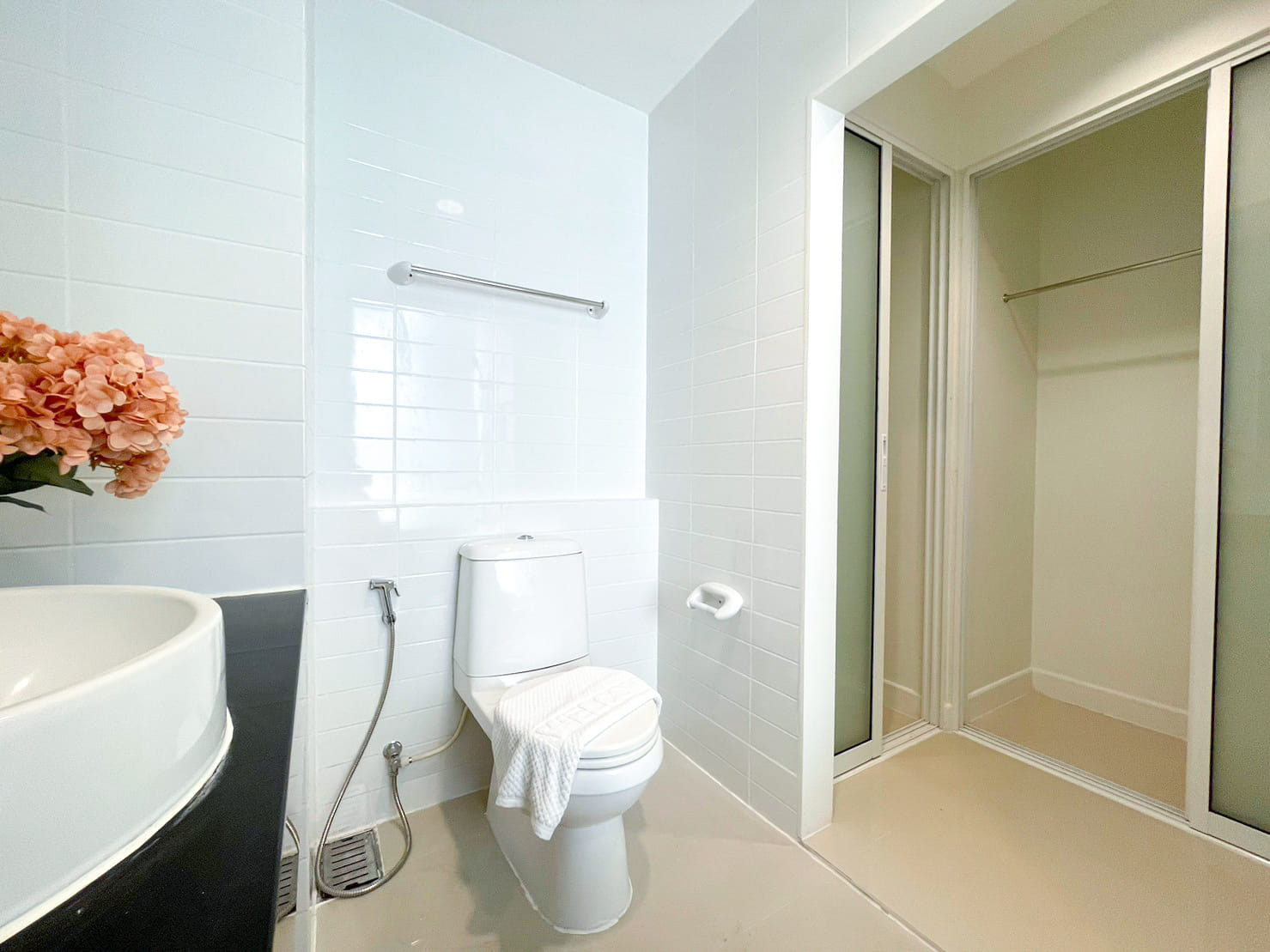 ขายคอนโด IDEO Mix Sukhumvit 103 (ไอดีโอ มิกซ์ สุขุมวิท 103) 1 ห้องนอน 1 ห้องน้ำ ขนาด 30 ตร.ม. ตึก B ชั้น 18 วิวดี ห้องแต่สวยตรงปก