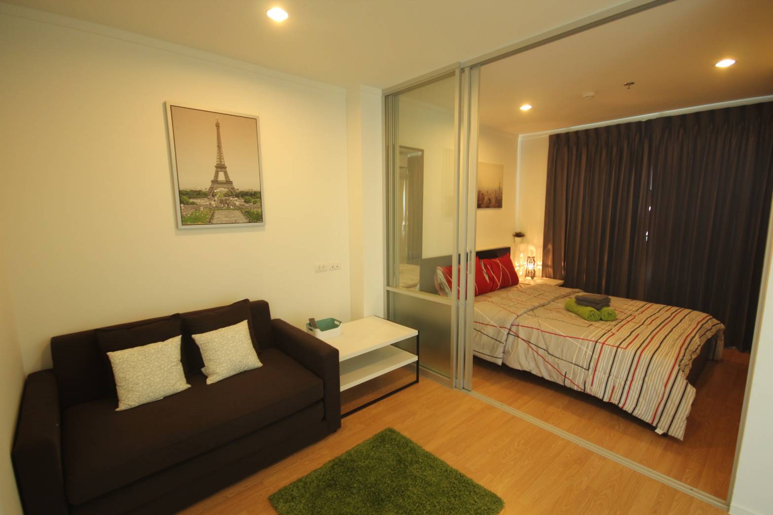 ให้เช่าคอนโด ลมพินี เพลส ศรีนครินทร์-หัวหมาก สเตชั่น Lumpini Place Srinakarin - Huamark Station 1 ห้องนอน 1 ห้องน้ำ ขนาด 26 ตรม. 8,000/เดือน