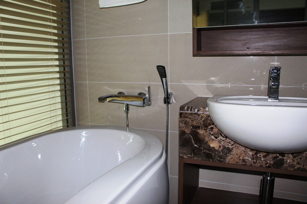 ให้เช่าคอนโดไซมิส เทอร์ตี้ ไนน์ The Siamese Thirty-Nine Condominium Sukumvit soi 39 ห้อง Duplex 1ห้องนอน