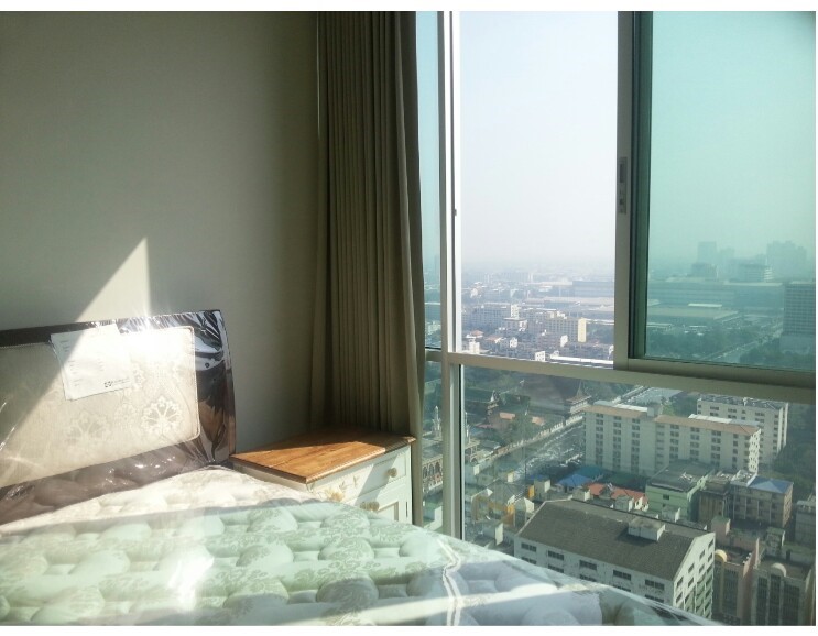 Chewathai Ramkamhaeng (ชีวาทัย รามคำแหง) 1 ห้องนอน ห้องมุม ชั้น 28 ขนาด 35 ตร.ม วิวเมือง - ถนน ราคา 15000 ต่อเดือน