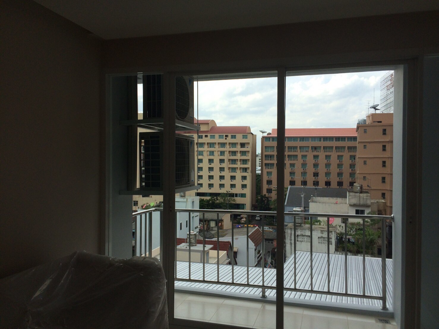 ขายคอนโด Emerald Residence Ratchada 1 ห้องนอน 1 ห้องน้ำ ขนาด 38.2ตร.ม.