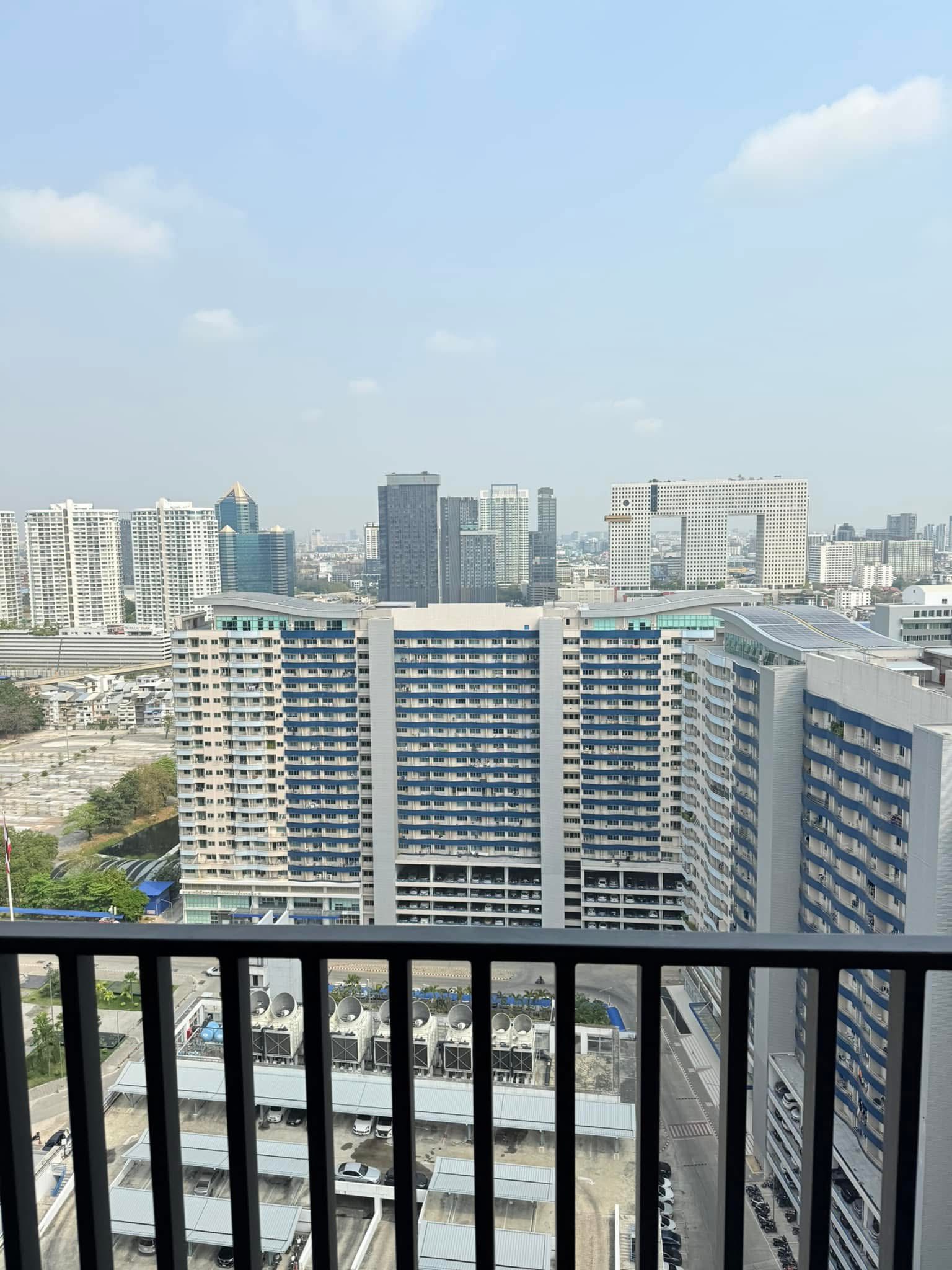 🌟 ห้องว่าง! ให้เช่า The Line Vibe ลาดพร้าว 📌 คอนโดหรูใจกลางเมือง ใกล้ BTS ห้าแยกลาดพร้าว และ MRT พหลโยธิน เดินทางสะดวก!